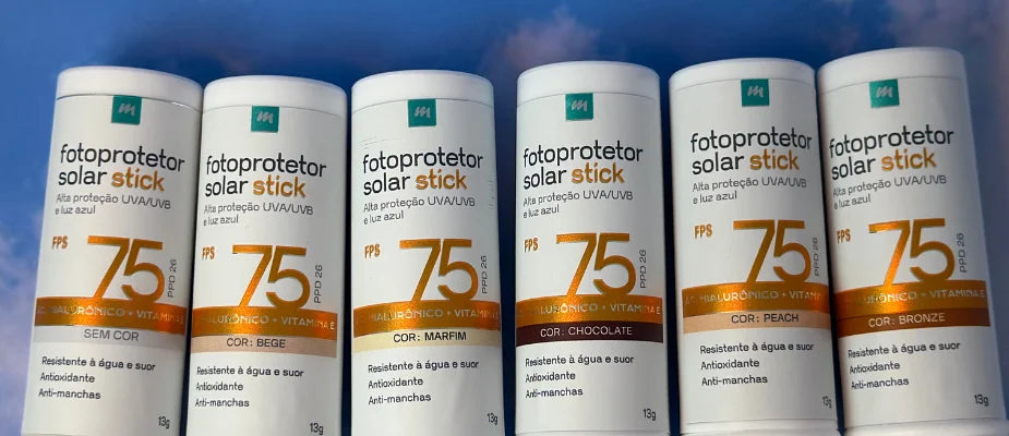 A luz do seu monitor está manchando sua pele? Entenda a proteção além do sol.
